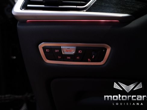 Used 2021 BMW X7 M50i w/ Dynamic Handling Package AWD/4WD image 37