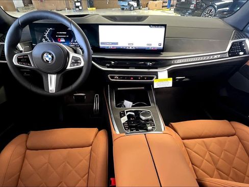 New 2026 BMW X7 xDrive40i w/ M Sport Package image 5
