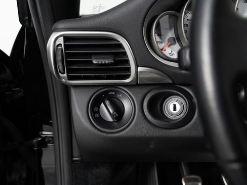Used 2005 Porsche 911 Carrera S RWD image 22