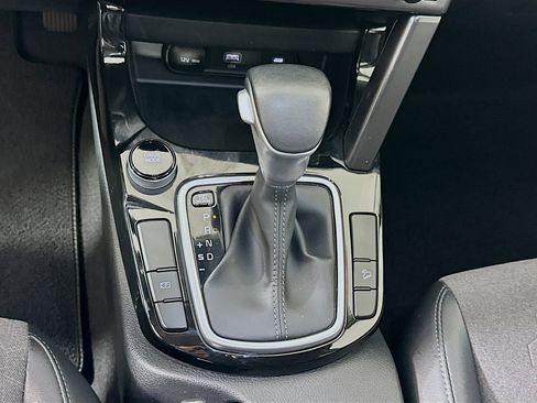 Used 2025 Kia Seltos S image 25