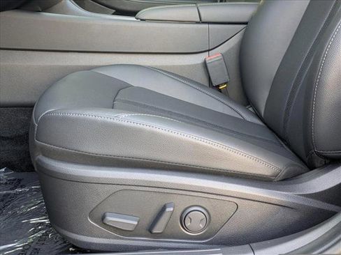 New 2025 Hyundai Sonata Limited image 4