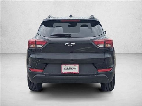New 2026 Chevrolet TrailBlazer LT w/ Convenience Package FWD image 8