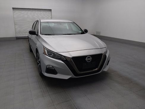 Used 2019 Nissan Altima 2.5 SR AWD/4WD image 14