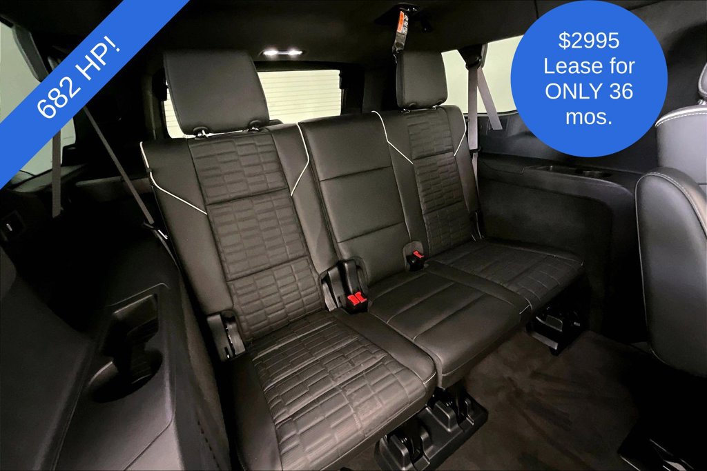 Used 2025 Cadillac Escalade ESV V AWD/4WD image 36