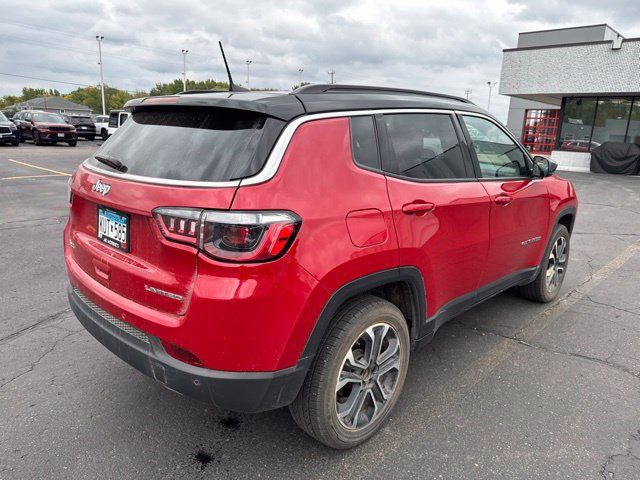 Used 2023 Jeep Compass Limited w/ Sun and Sound Group AWD/4WD image 10