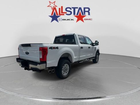 Used 2019 Ford F250 XLT w/ Snow Plow Prep Package AWD/4WD image 7