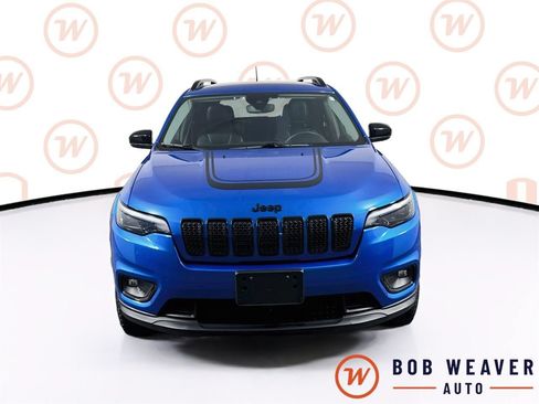 Used 2022 Jeep Cherokee Latitude AWD/4WD image 2