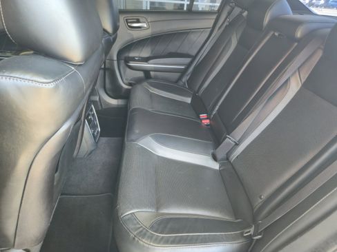 Used 2022 Dodge Charger SXT w/ Plus Group RWD image 8