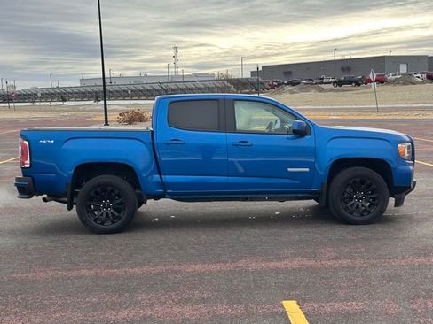 Used 2022 GMC Canyon Elevation image 2