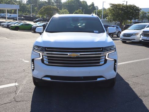 Used 2023 Chevrolet Tahoe High Country w/ Premium Package AWD/4WD image 3