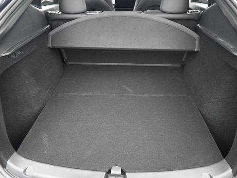 Used 2023 Tesla Model Y Long Range image 32