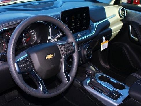 New 2026 Chevrolet Blazer LT w/ Convenience Package image 4