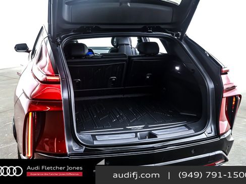 Used 2025 Cadillac Lyriq Sport image 21