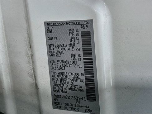 Used 2025 Nissan Rogue SV AWD/4WD image 12