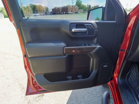 Used 2021 Chevrolet Silverado 1500 LT Trail Boss w/ Convenience Package II AWD/4WD image 19