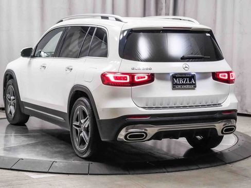 Certified 2021 Mercedes-Benz GLB 250 image 2