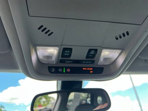 Used 2019 GMC Terrain SLE w/ Driver Convenience Package FWD image 24