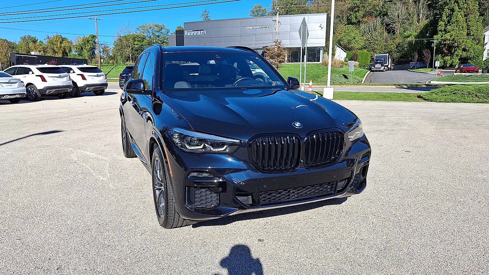 Used 2022 BMW X5 xDrive40i w/ M Sport Package AWD/4WD image 3