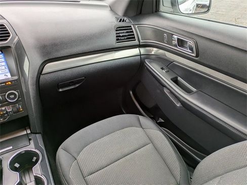 Used 2019 Ford Explorer XLT w/ Equipment Group 201A image 20