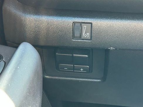 Used 2025 Chevrolet Colorado Z71 AWD/4WD image 20