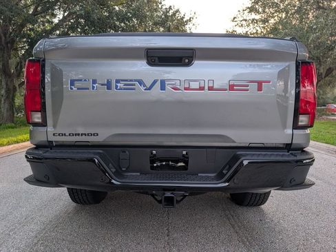 Used 2026 Chevrolet Colorado Z71 w/ Technology Package AWD/4WD image 7
