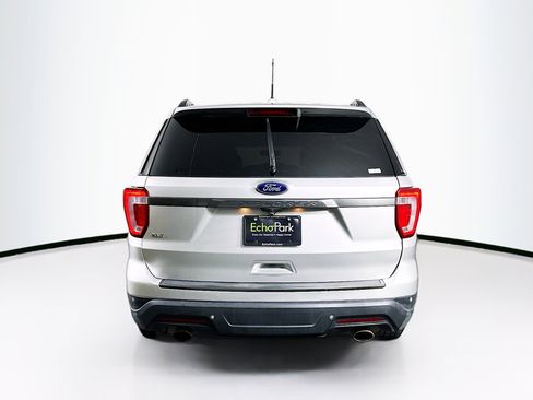 Used 2019 Ford Explorer XLT w/ Equipment Group 202A FWD image 7