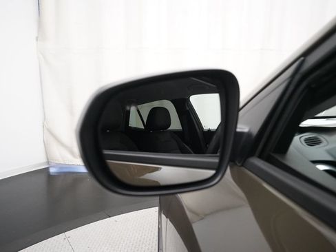 Used 2024 Chevrolet Trax LT w/ Driver Confidence Package FWD image 24