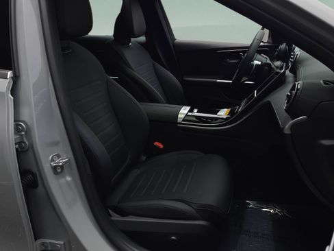 Used 2026 Mercedes-Benz C 300 4MATIC Sedan image 17