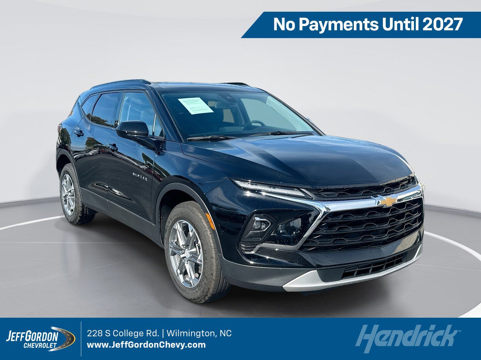 Used 2024 Chevrolet Blazer LT w/ Convenience Package FWD image 1
