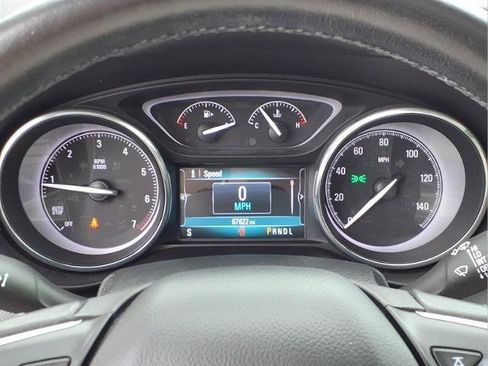 Used 2020 Buick Envision Essence w/ Experience Buick Package FWD image 19