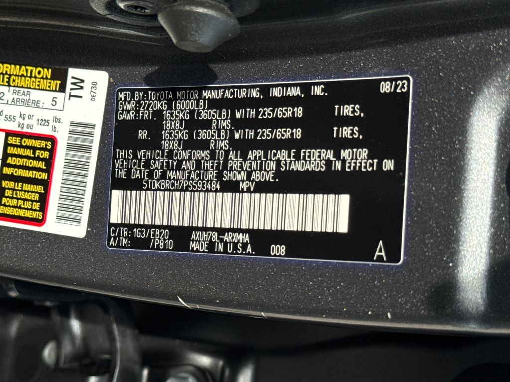 Used 2023 Toyota Highlander XLE AWD/4WD image 50