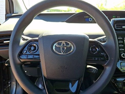 Used 2020 Toyota Prius LE AWD/4WD image 20