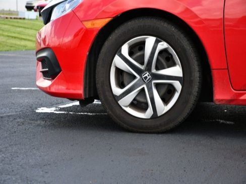 Used 2018 Honda Civic LX image 12