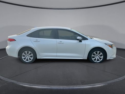 Used 2024 Toyota Corolla LE FWD image 9