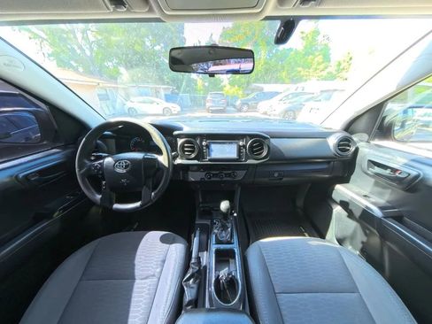 Used 2017 Toyota Tacoma SR RWD image 25