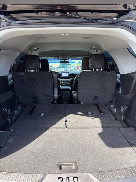 Used 2023 Ford Explorer XLT w/ Equipment Group 202A RWD image 15