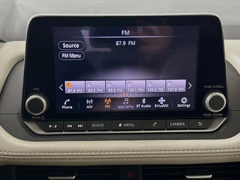 Used 2023 Nissan Rogue SV w/ SV Premium B Package FWD image 21