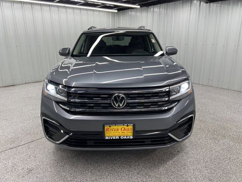 Used 2021 Volkswagen Atlas SE image 2