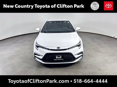 Used 2023 Toyota Corolla SE image 8