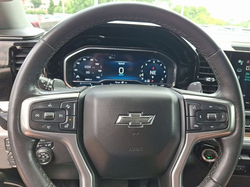 Used 2022 Chevrolet Silverado 1500 LT Trail Boss w/ Convenience Package II AWD/4WD image 19