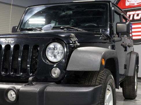 Used 2018 Jeep Wrangler Unlimited Sport image 24