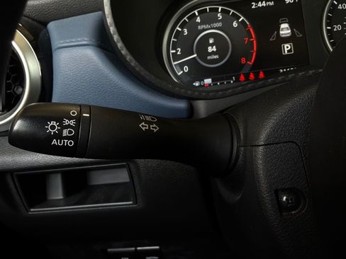 Used 2025 Nissan Versa SV FWD image 31