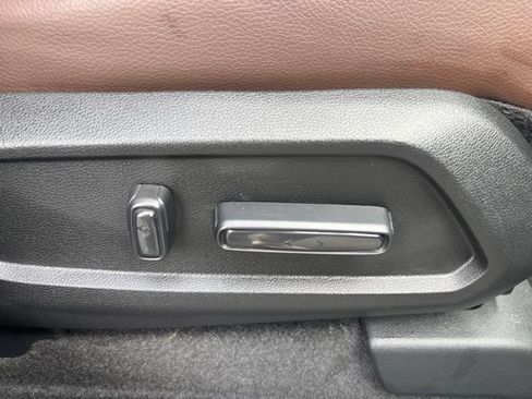 Used 2025 Honda Pilot Elite image 25