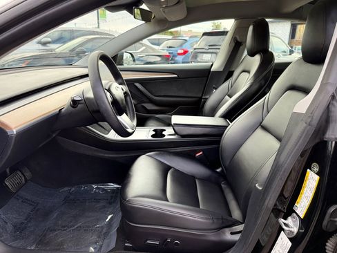 Used 2022 Tesla Model 3 Long Range AWD/4WD image 11
