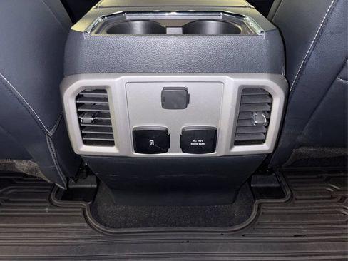 Used 2022 Ford F350 Lariat w/ Lariat Value Package AWD/4WD image 33