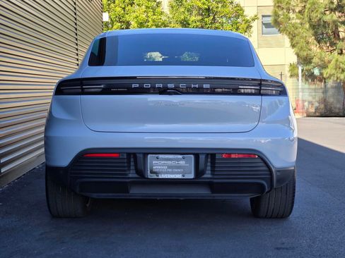 Certified 2025 Porsche Macan 4 Electric AWD/4WD image 6