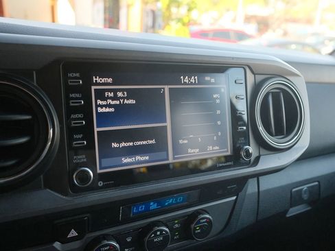 Used 2021 Toyota Tacoma TRD Sport w/ Technology Package image 20