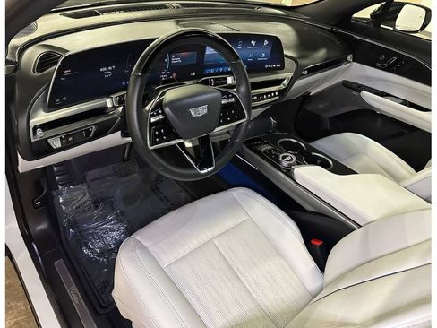 Used 2024 Cadillac Lyriq Luxury RWD image 18