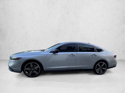 Used 2023 Honda Accord Sport image 9