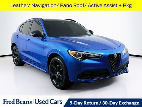 Used 2022 Alfa Romeo Stelvio Veloce AWD/4WD image 1